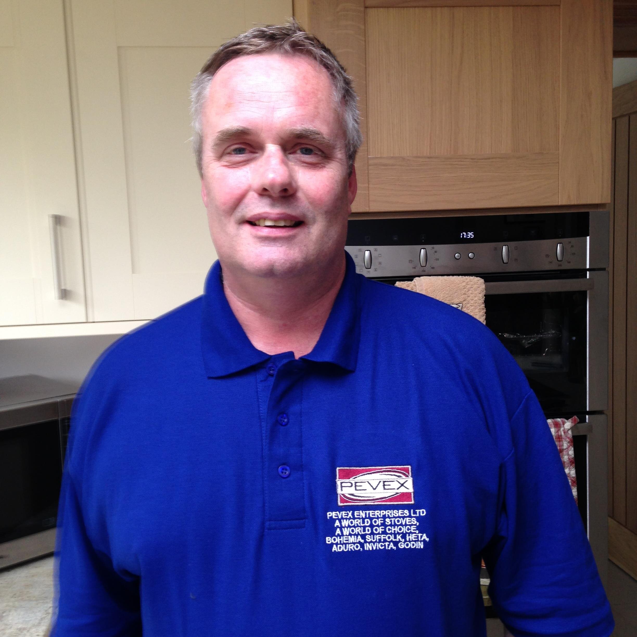 colinandmairead's profile picture. 