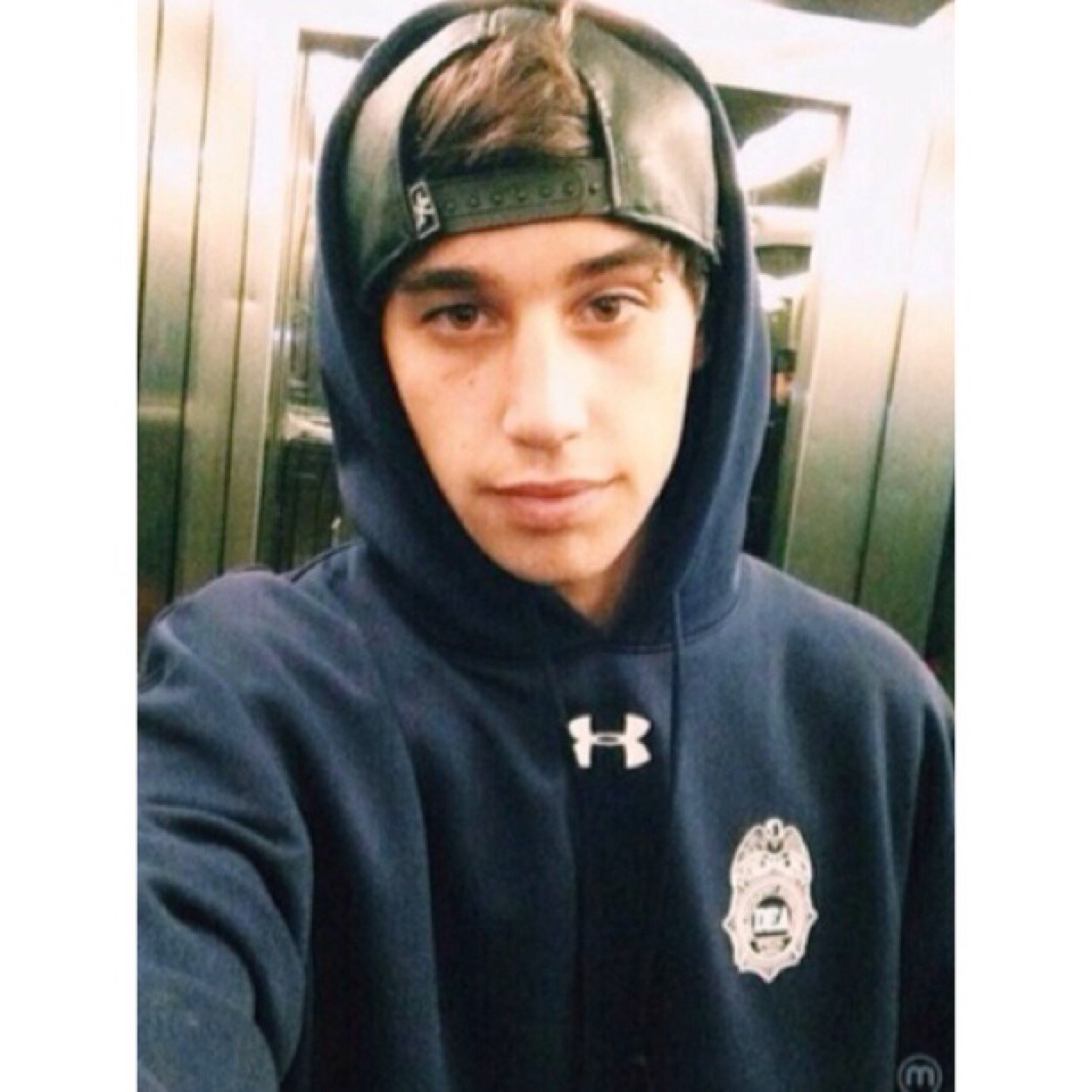 ♡Daniel get in my bed♡