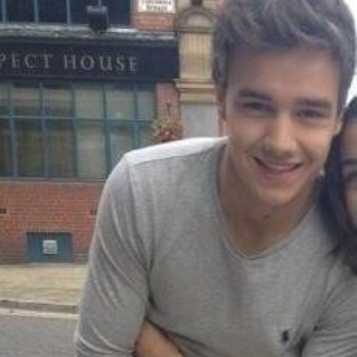 Please follow @liamdamn and i will love you forever ❤️