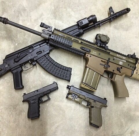 slimchainsaw's profile picture. Pas de politique. Juste des armes .