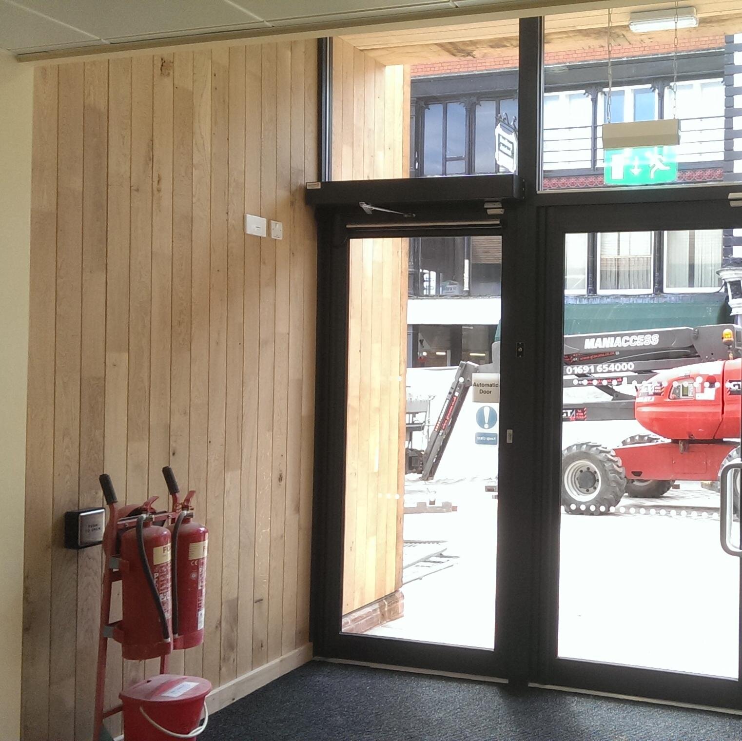 Site joinery service to builders & developers.
Commercial & domestic new build