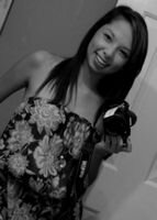 No dejes de sonreir aunque estes triste, porque puede que alguien se enamore de tu sonrisa..