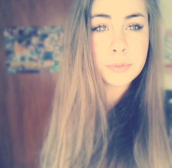 Directioner ∞ || Music♡|| Food♥|| Smile&be happy life is too short to be sad!}☆