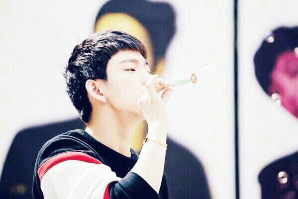 จูเนียร์ #ฟดมบ เนียร์น้อยร้อยไหมทองคำ ♡ @spongeblow