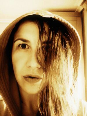 lechuzadiurna's profile picture. Deseo abrazar a una leona sin que me coma. Feminista (no existe otra opción) y me flipan los Gran Danés.