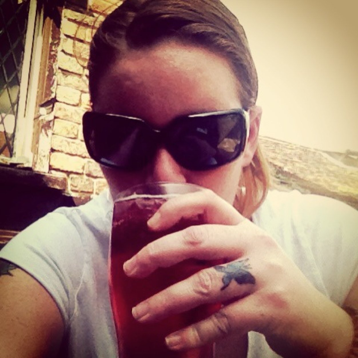 27janine's profile picture. Treat people how you want to be treateted!