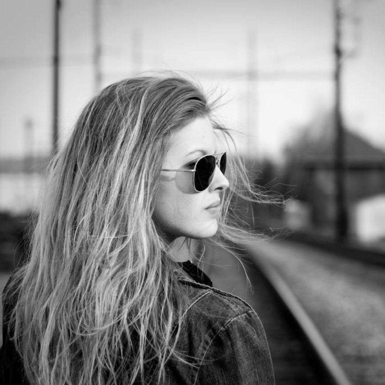 SAMvan__I_AM's profile picture. If you judge a fish by its ability to climb a tree, it will spend its whole life believing thats it's stupid