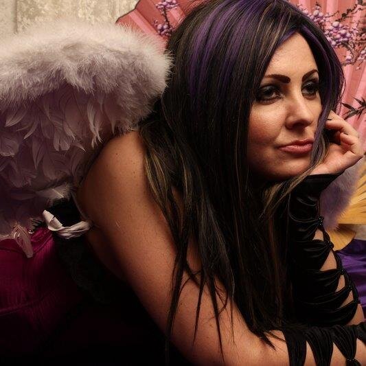 Roslynn_omoore's profile picture. Events Planner, Vocalist, Animal Rights Activist, Fund Raiser, Marketing, PR, Media, Planner, Web Designer, Artist.... Ag I can do anything you can do BETTER!