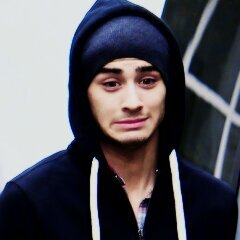 Você ganhou um follow grátis, pode retribuir seguindo @oursweetstylles? (sdv quem pedir)