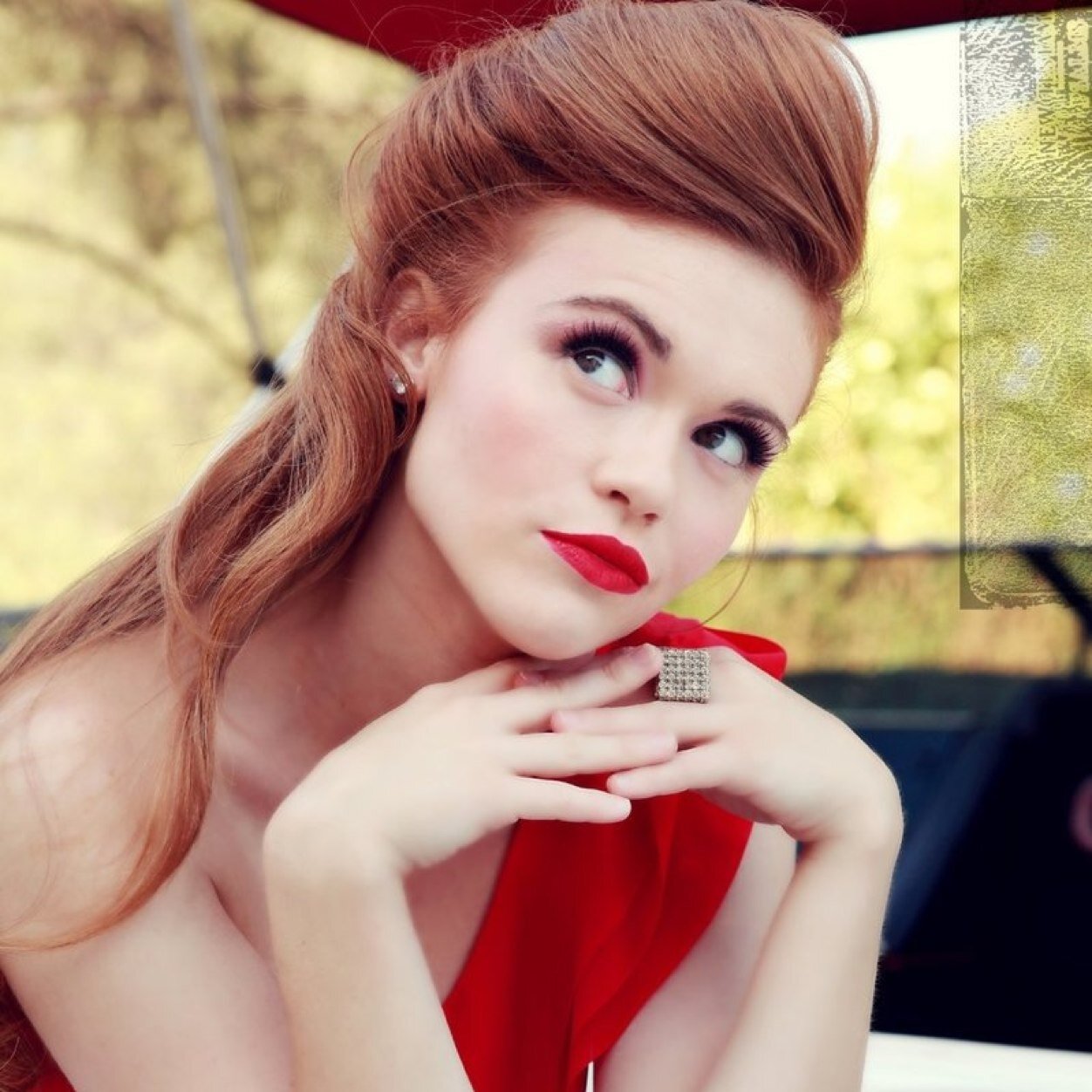 I'm the Queen with the Cherry Red lips; the Strawberry-Blonde hair; and the dreams of leaving lipstick on the ass of a certain archer.||#Unclaimed||#Allydia||