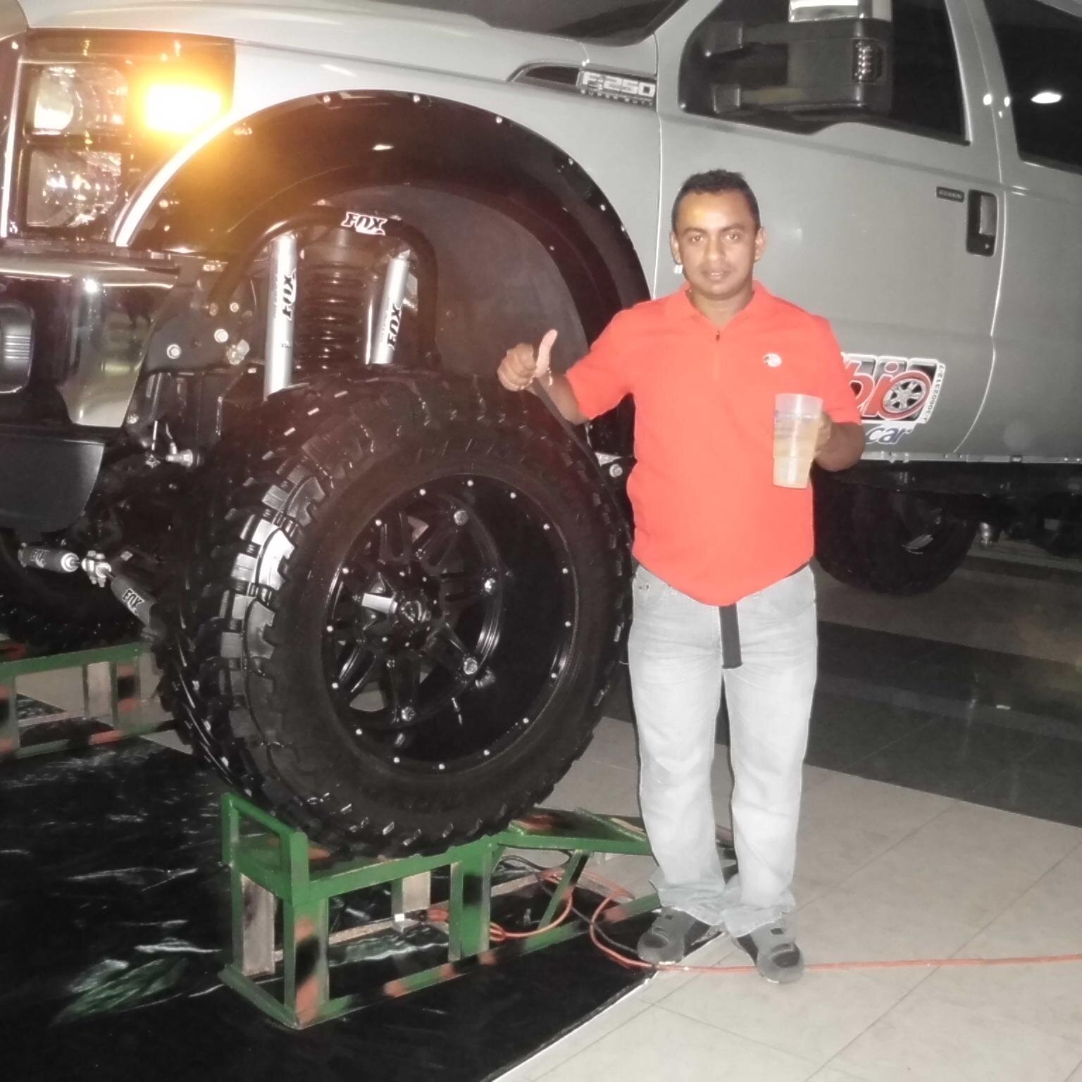 lamborghinis30's profile picture. 