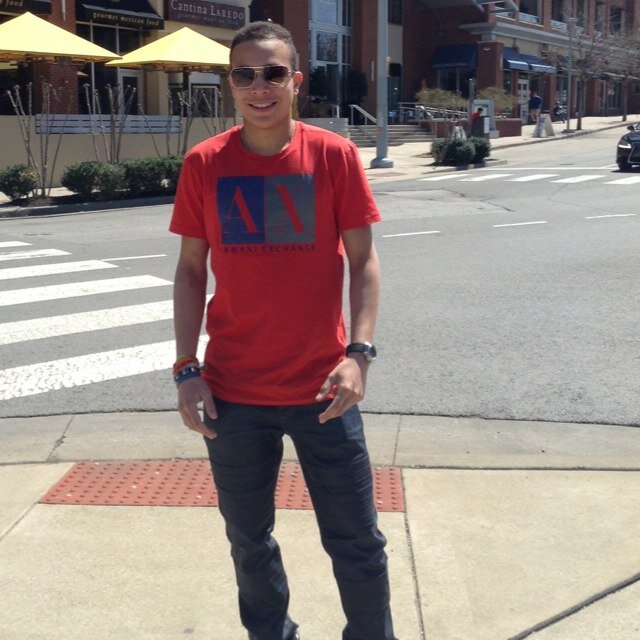 Bruzzli's profile picture. 