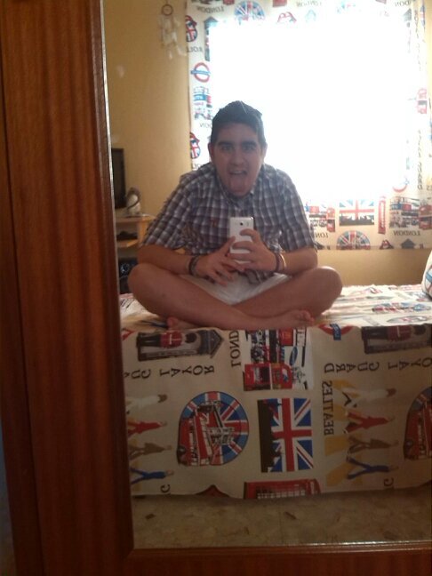 “Don't let the muggles get you down. MUGGLES OUT ~Ravenclaw~ {Only fandoms} One Direction. Nirvana. Pokemon. Miau.