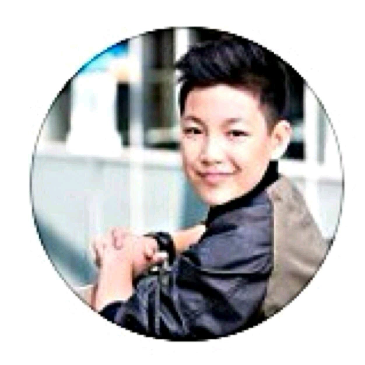 Official Fanpage of Darren Espanto // The Voice Kids PH #TeamSarah // We will love and support him till the end @darrenespanto // 06-01-14