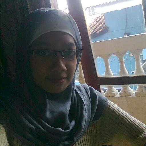 03061994 | I want my parents happy and be successful in my future. insya allah :)  | KA BSI Warung Jati '13 | Bismillah.. | Hopefully I can :)