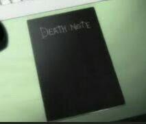 TE QUEDAN 40 SEGUNDOS. SOY EL CUADERNO NEGRO DE LA MUERTE. TRAJE LA DESTRUCCION AL MUNDO DE LOS HUMANOS.ESCRIBE EN MI TU NOMBRE POR SI ME PIERDO.