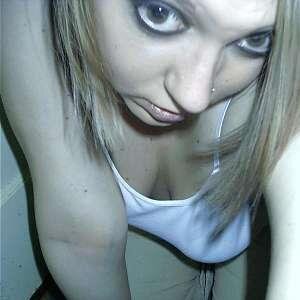 britts_mom's profile picture. 