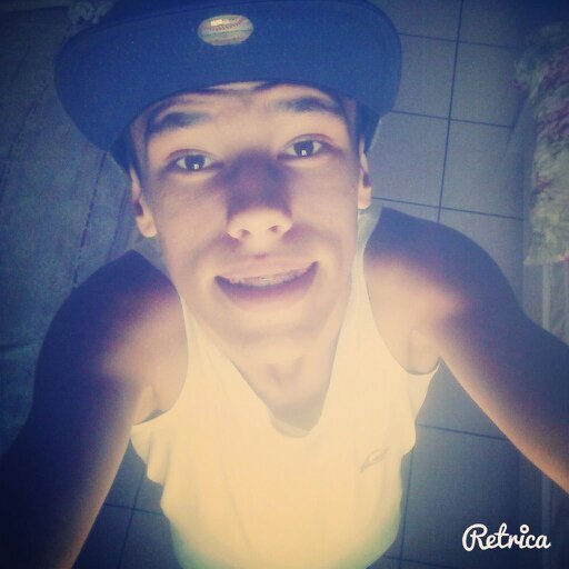 (':   whats 11957756181 chame ^^