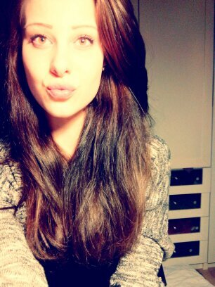 coming from wonderland n stalking the handsome boy named justin bieber 3 looking for a follow from the JANOSKIANS :(( #alwaysjanoskianatornbelieber