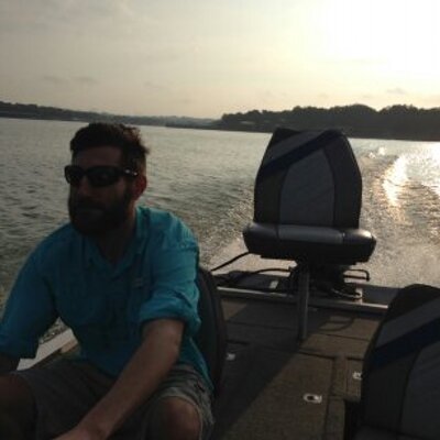 Profile Picture of DRT3 (@DustinTharp3) on Twitter