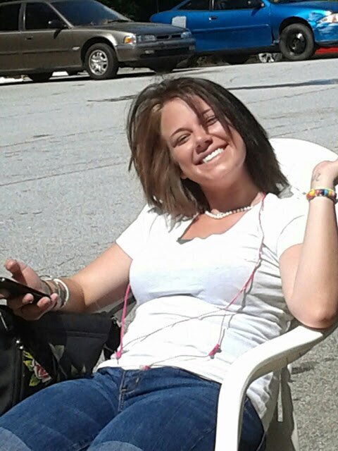 CoutinhoHolley's profile picture. 