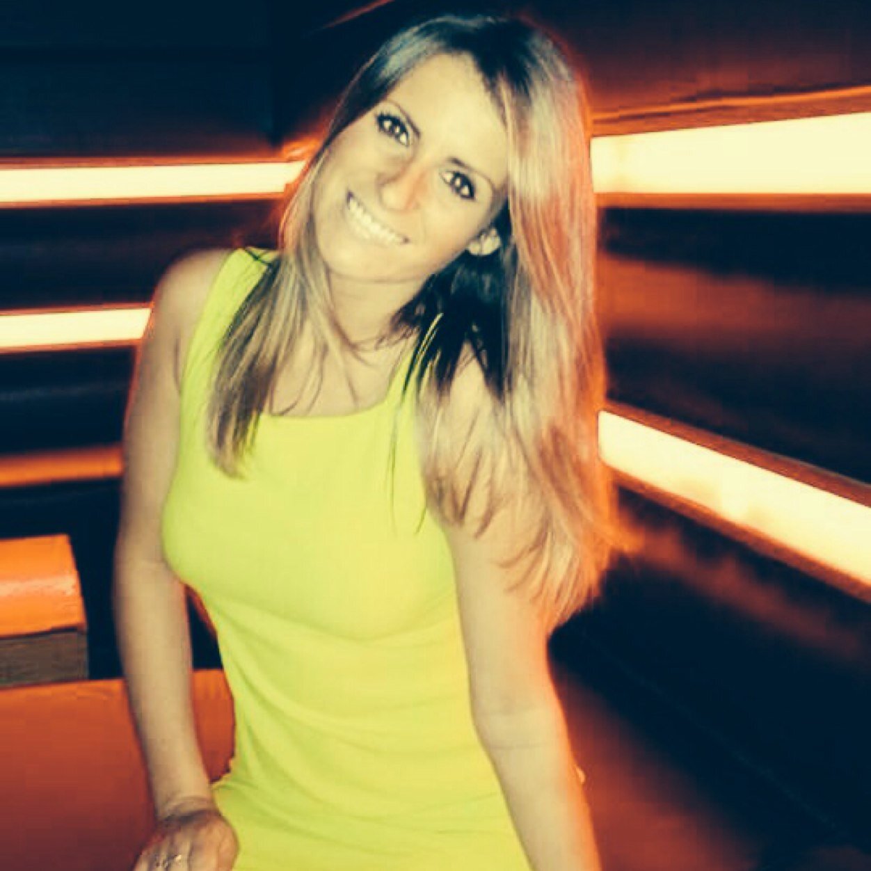 My life is about tasty food, good fun, fitness, discovering new places and enjoying all the little things in life. Instagram.. @ellesbelles5943