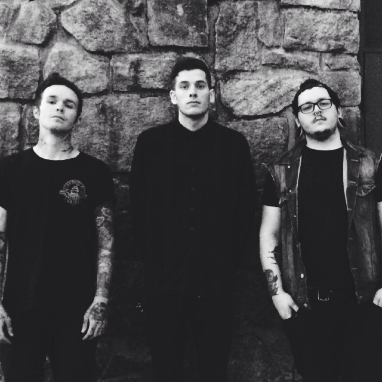 Hotfoot Records

Ryan St. Amand - Bass/Vocals
Kyle Eden          - Guitar/Vocals
Ryan Paolilli       - Drums