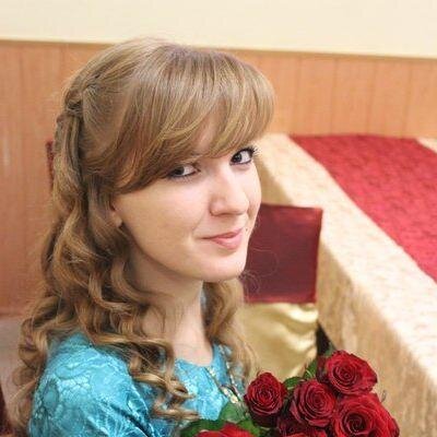 Здравствуйте все. Довольно раскрепощенная в жизни. Живу в интересном городе. Просто люблю говорить на разные темы. Хочу думать легко и просто.