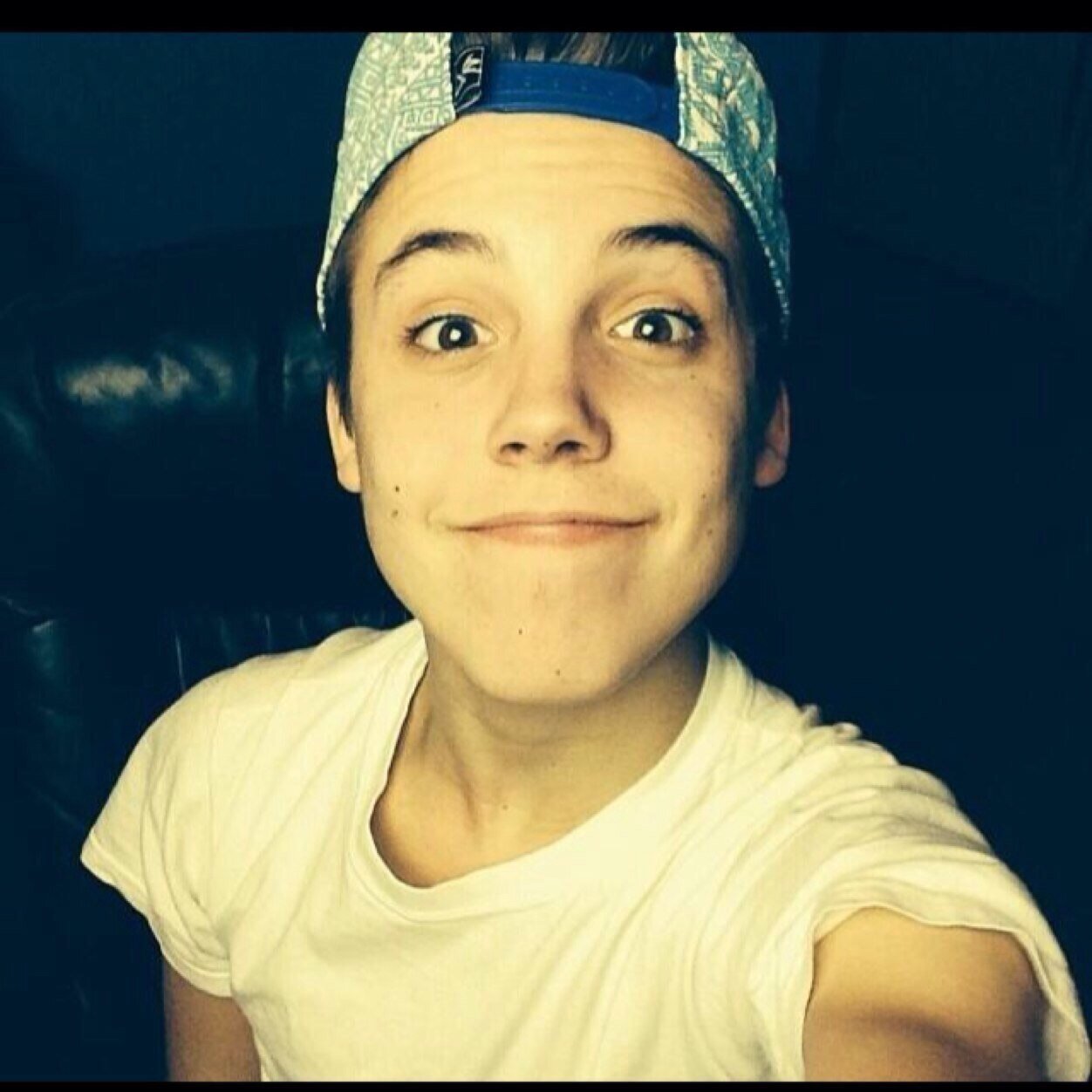 ✨ ✨live simply so others can simply live✨ ♥️Matt saved my life♥️0/12 :(♥️5sos♥️
