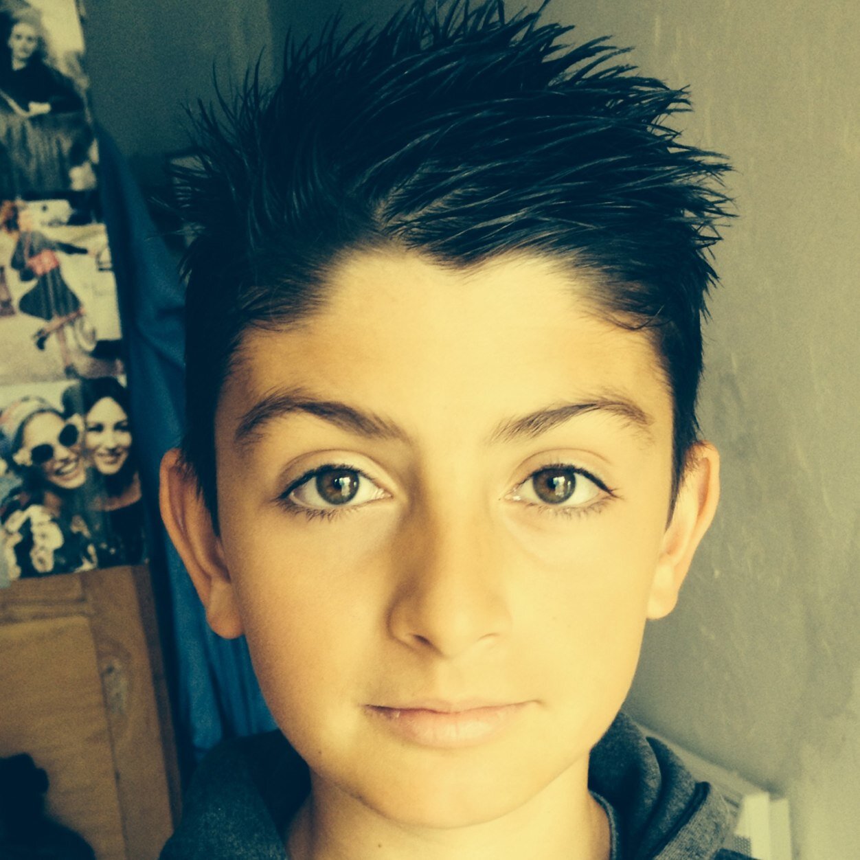 JULES LE BG 
FOLLOW BACK ✌️