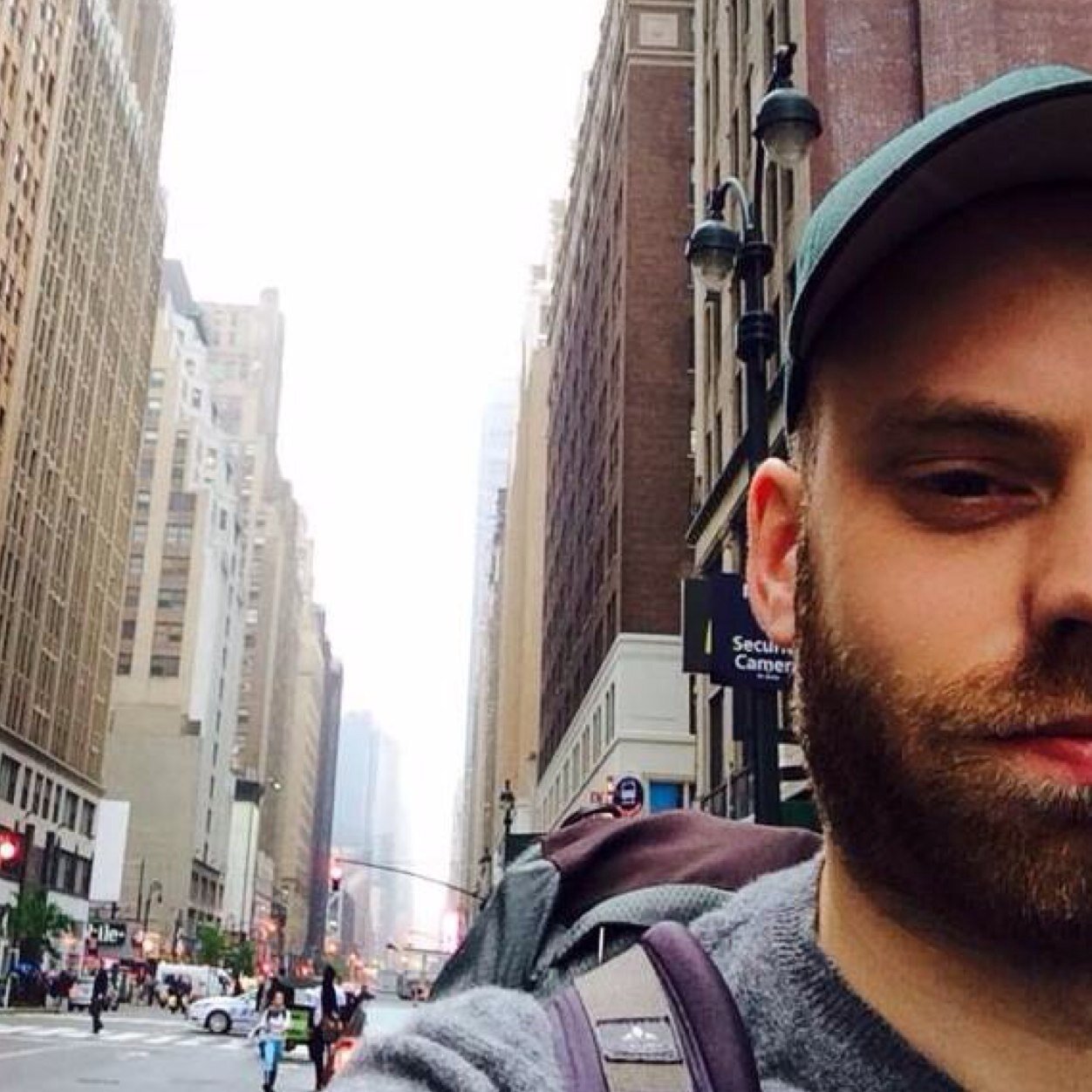 iOS Developer. Designer. Working on @prizmapp, the best offline Wikipedia out there. Travel more!