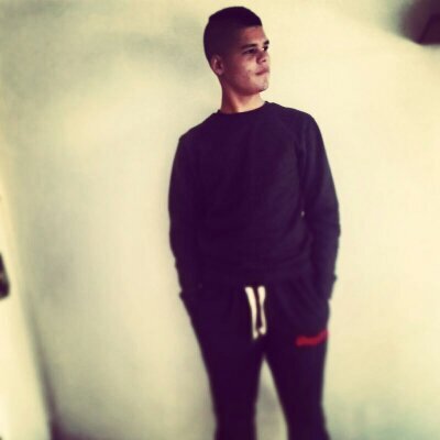 mufc die hard→A weirdo full of jokes but can sometimes be very serious#And im just a ★to be around