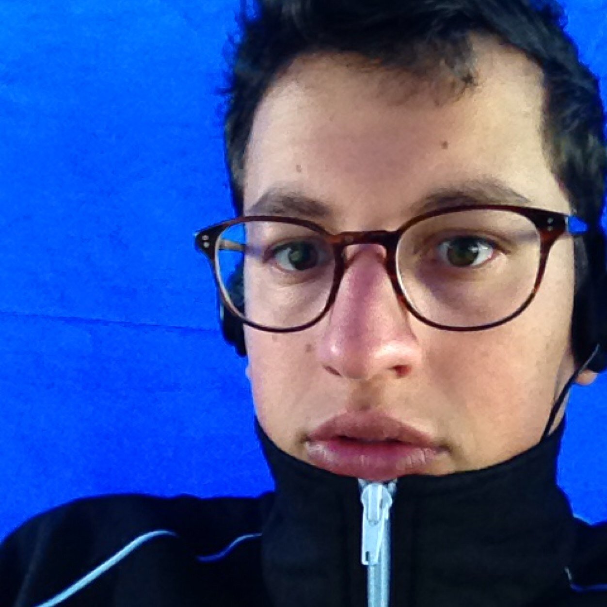 mlewen's profile picture. bad at twitter.