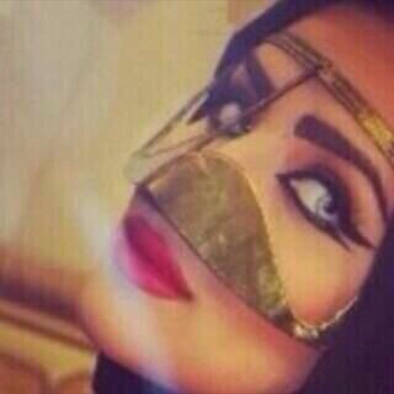 mmesho200's profile picture. ﻻ أدري هل الحياه جميله ؛ ام وجودي سر جمالها