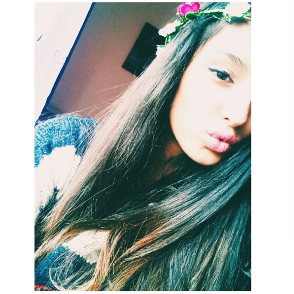 Zam 

KSA 15
Normal girl