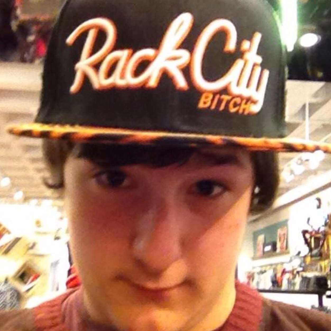 olivrhodsan_pls's profile picture. fak u orl am nt in da frendzon. lyf iz ful ov suprizus