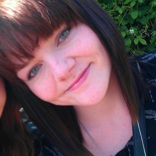 Mobile beauty therapist and rep for Juice Plus+. I have been working in the beauty industry for 4 years and I love every minute of it! :)