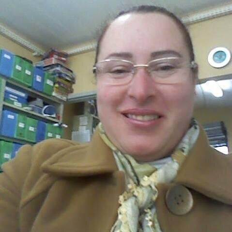 NunesNeia's profile picture. Romântica, tímida, adoro cinema e ler, ler sempre...Quer saber mais, siga-me, seremos bons amigos