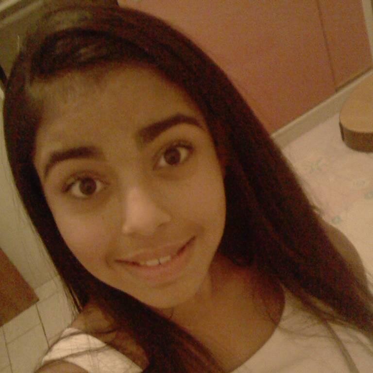 Cruzeirense f@nática,bob@ alegre,um pouco burrinha,ciumenta, #preguiços@, amoo BDS