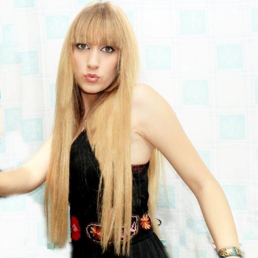 la musica mi vida. mi hermana y el lo son todo les quiero