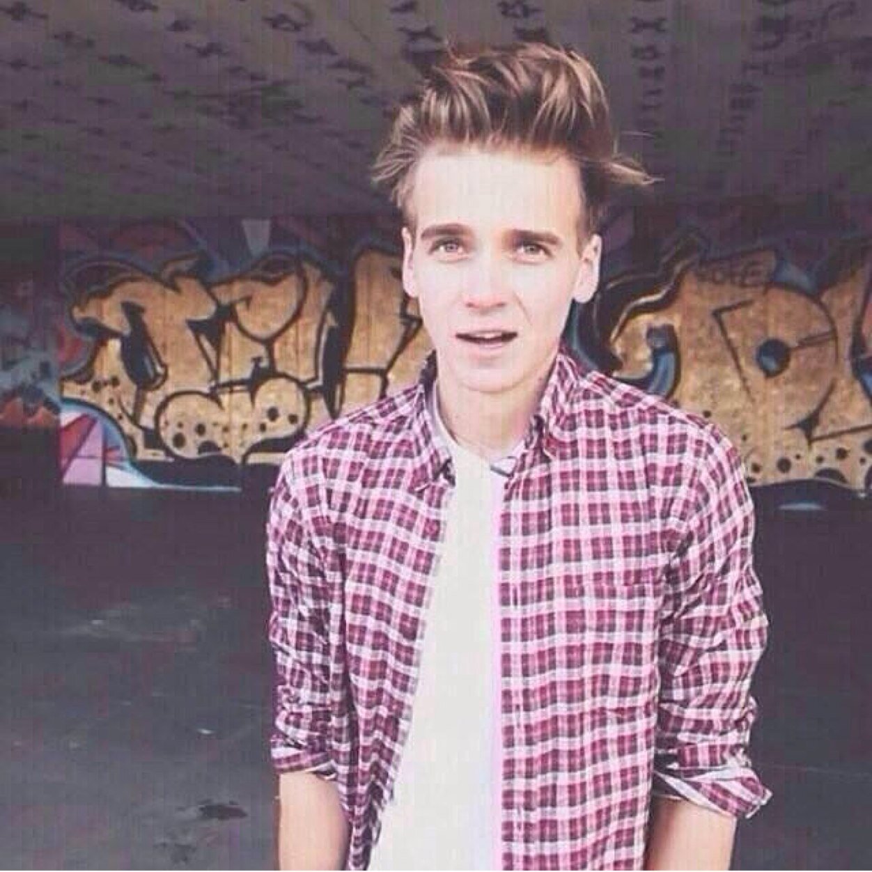 youtuber obsessed // 14 // Jim fave;gabby fave;tanya fave