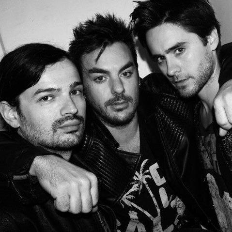 We are two Echelons. 30 Seconds To Mars is life. Jared, Shannon and Tomo our heroes.  ₪ ø lll ·o. PROVEHITO IN ALTUM.