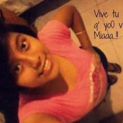 chistosa,molestosa, linDaa y uniKaa
ahh y mis padres me aman jejeje.. :*