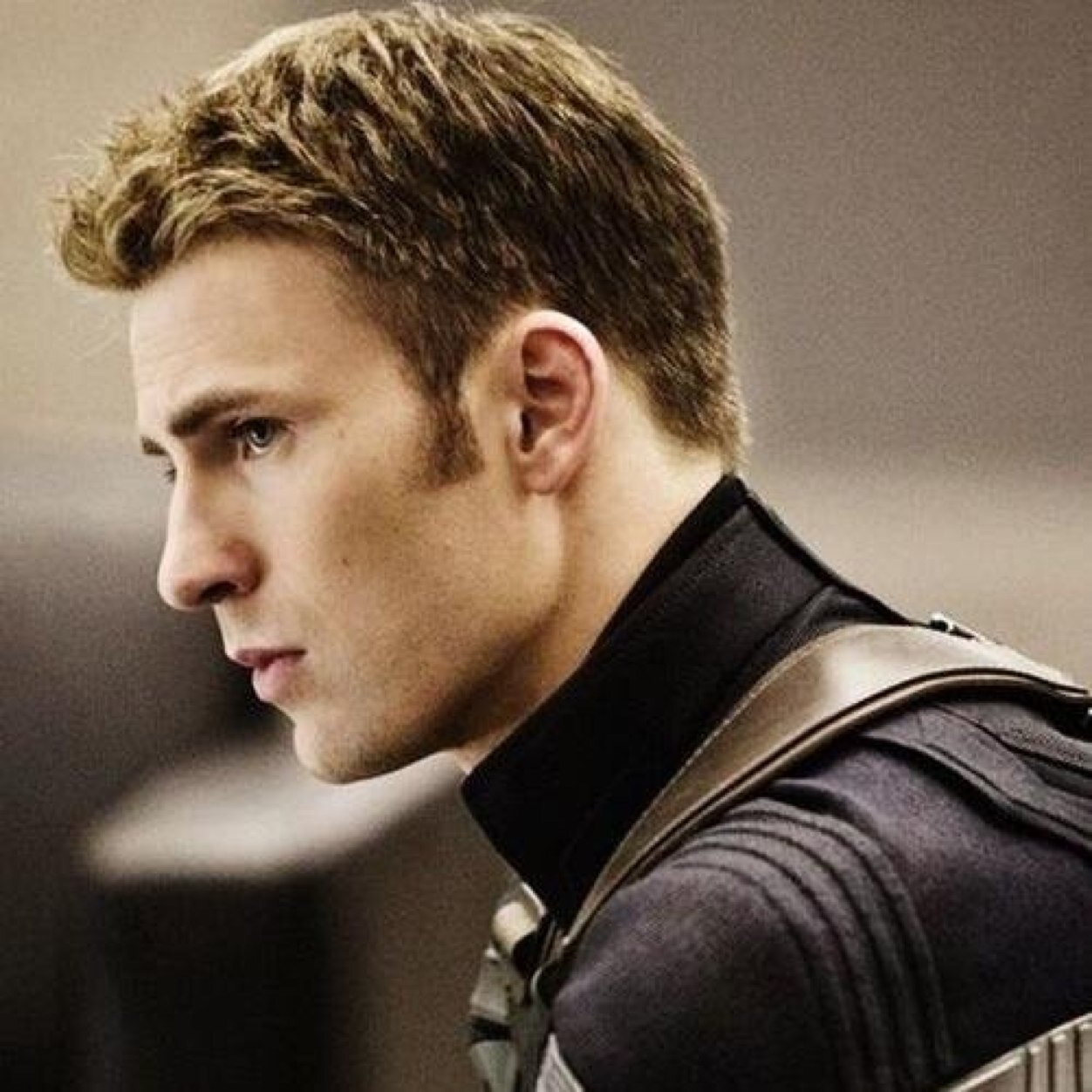 #WorldWarTwoSL •|RP|ES|Marvel|Account:@SteveRogcrs|•