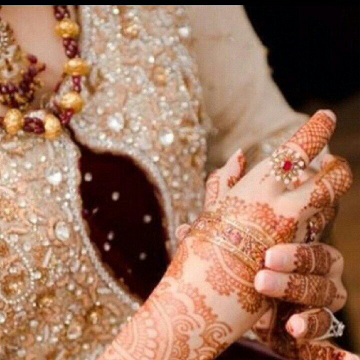 ‏‏لا شيء بِالحيآھہ أَجّمل ' مِن قَلـب يگتفِي بگ ' ♡