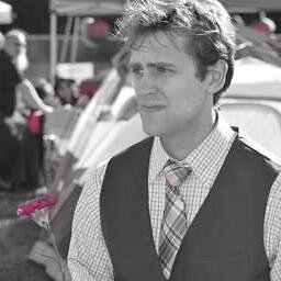 timhowd's profile picture. Gloriously unhinged.