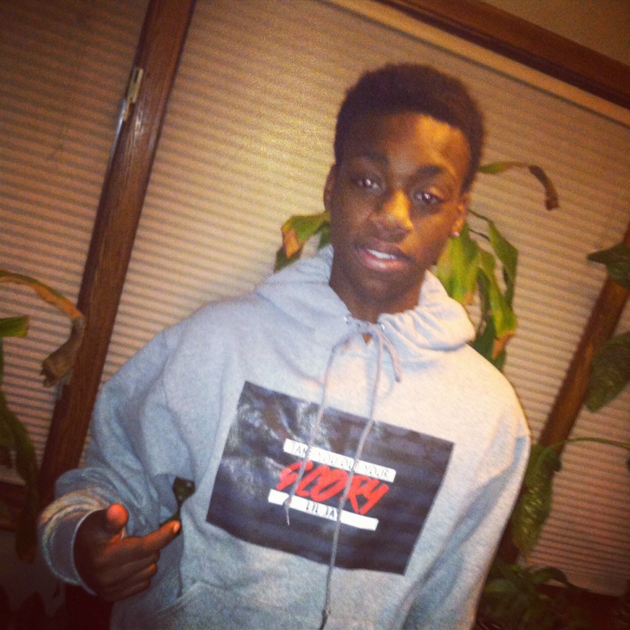 Fresh!!! Funny like to have fun ! Chicago is where im from idgf bro