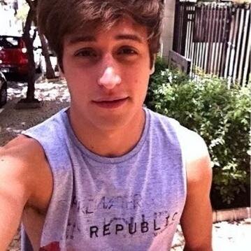 theflyeer's profile picture. 