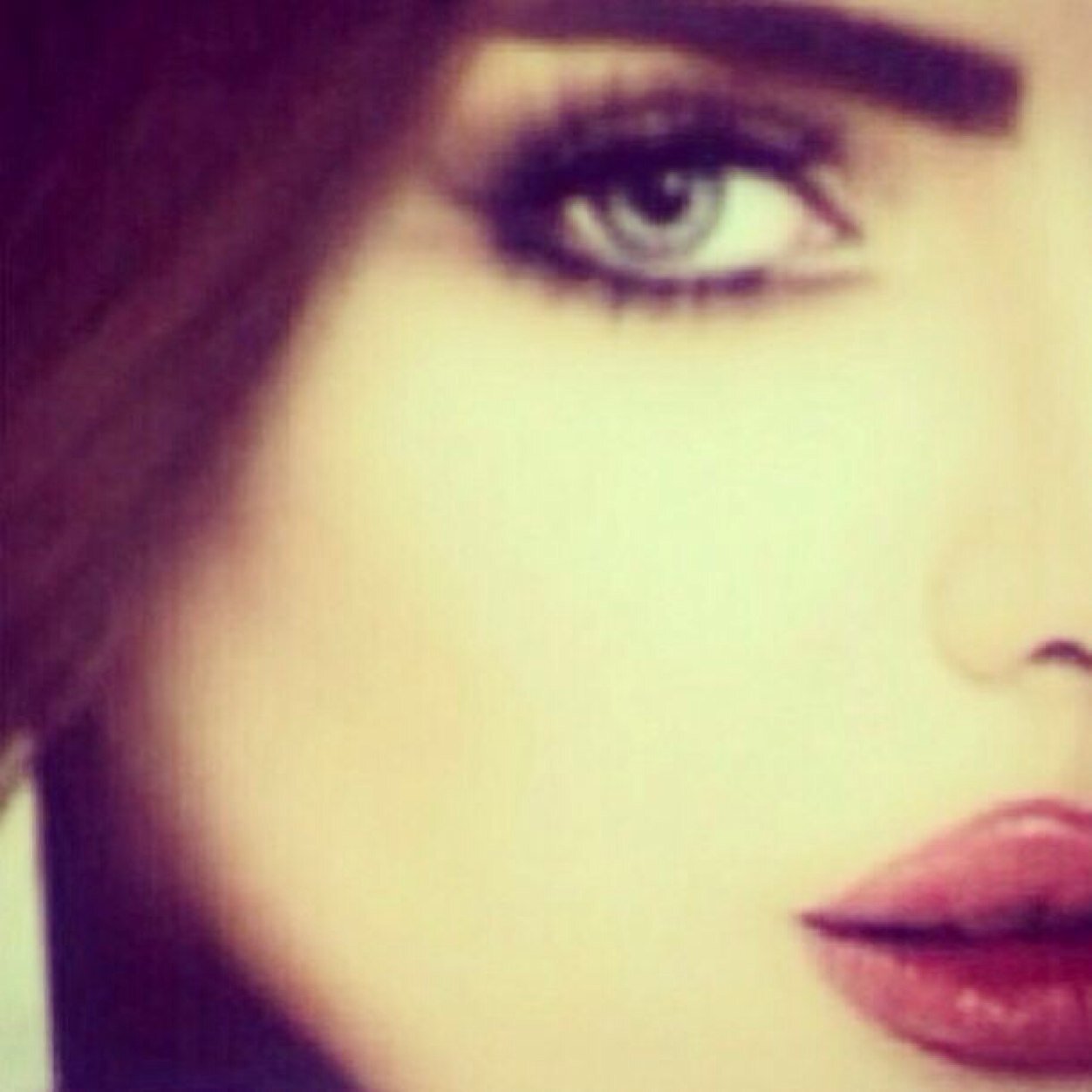 لاح شوفي في سما كل البشر & غير زولك ماملا احد النظر Q8