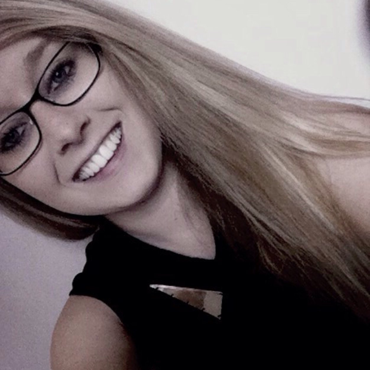 ♡ Mike | Insta; DEEEEMI_  | bestfriend @xmaureenlove